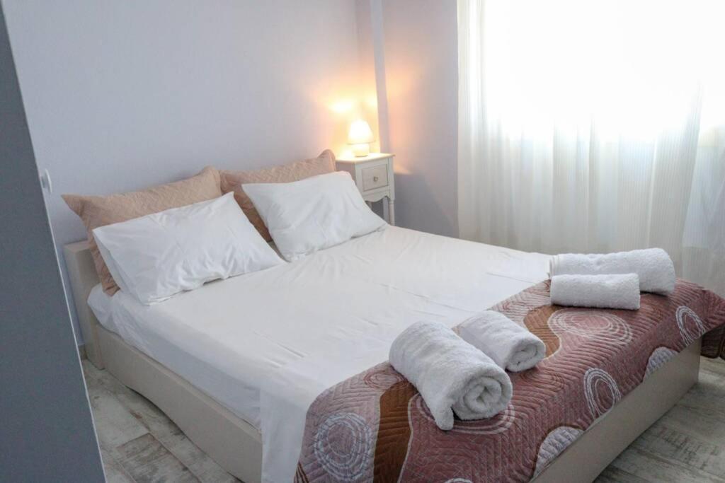 Apartament Sunshine House Offering Spectacular Views To Olymp A
