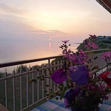 Sunshine House Offering Spectacular Views To Olymp A Apartment Nea Iraklia Exterior photo