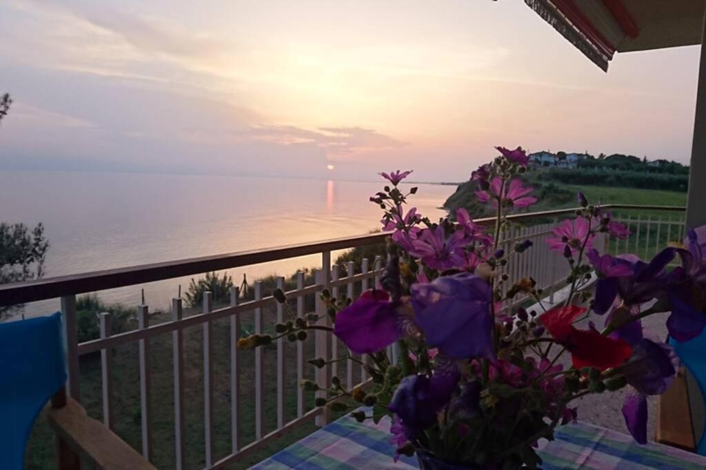 Sunshine House Offering Spectacular Views To Olymp A Apartment *