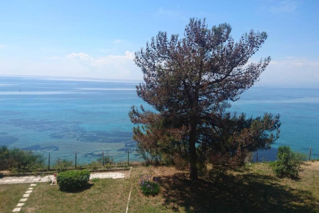 Sunshine House Offering Spectacular Views To Olymp A Nea Iraklia
