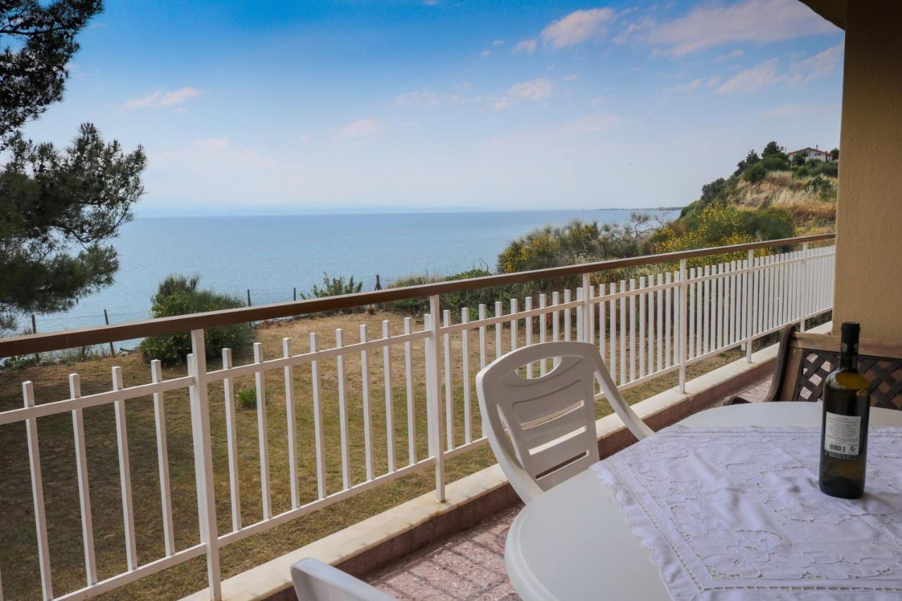 Sunshine House Offering Spectacular Views To Olymp A Nea Iraklia